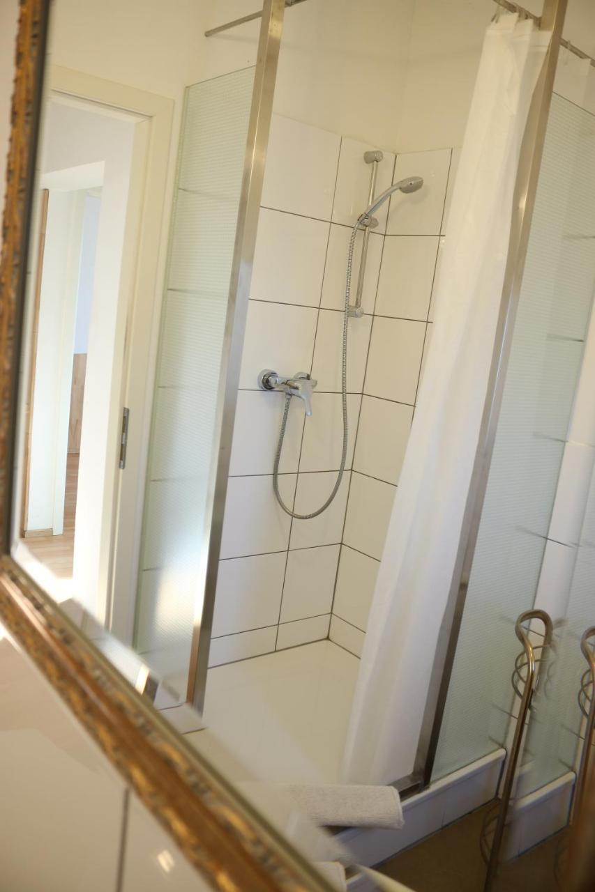Moderne Studio Apartments Und 4 Zimmer Wohnungen In Oberhausen, Ideal Fuer Geschaeftsreisende Und Monteure Extérieur photo