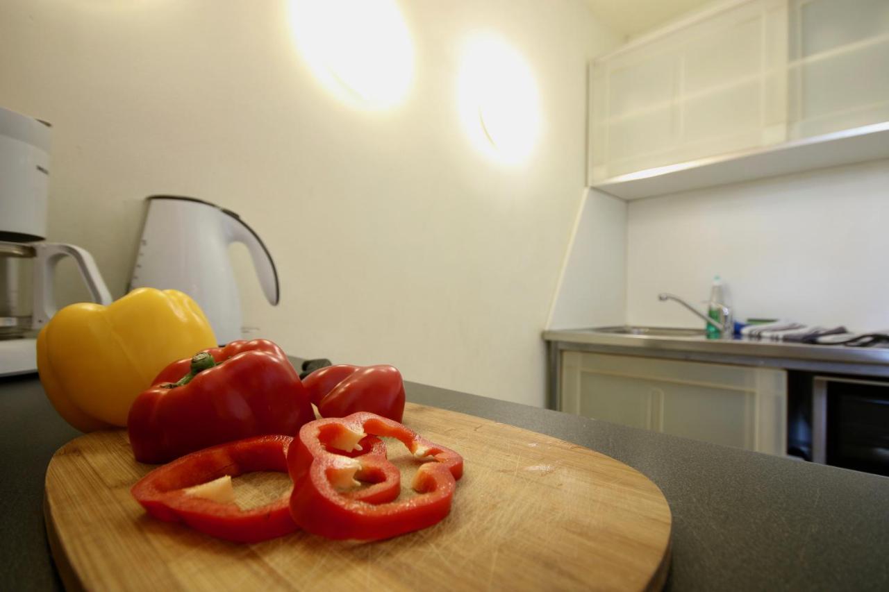 Moderne Studio Apartments Und 4 Zimmer Wohnungen In Oberhausen, Ideal Fuer Geschaeftsreisende Und Monteure Extérieur photo
