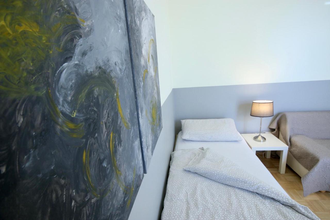 Moderne Studio Apartments Und 4 Zimmer Wohnungen In Oberhausen, Ideal Fuer Geschaeftsreisende Und Monteure Extérieur photo