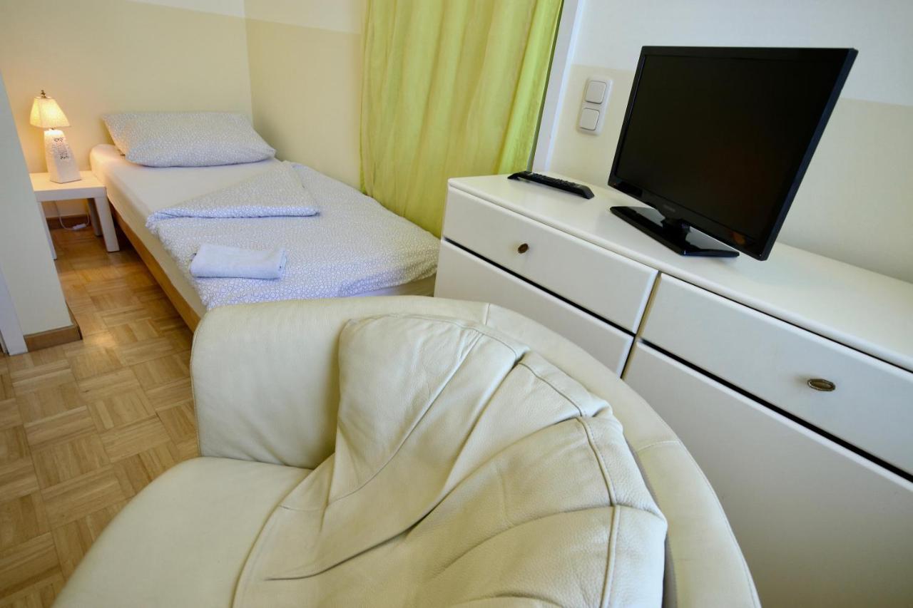Moderne Studio Apartments Und 4 Zimmer Wohnungen In Oberhausen, Ideal Fuer Geschaeftsreisende Und Monteure Extérieur photo